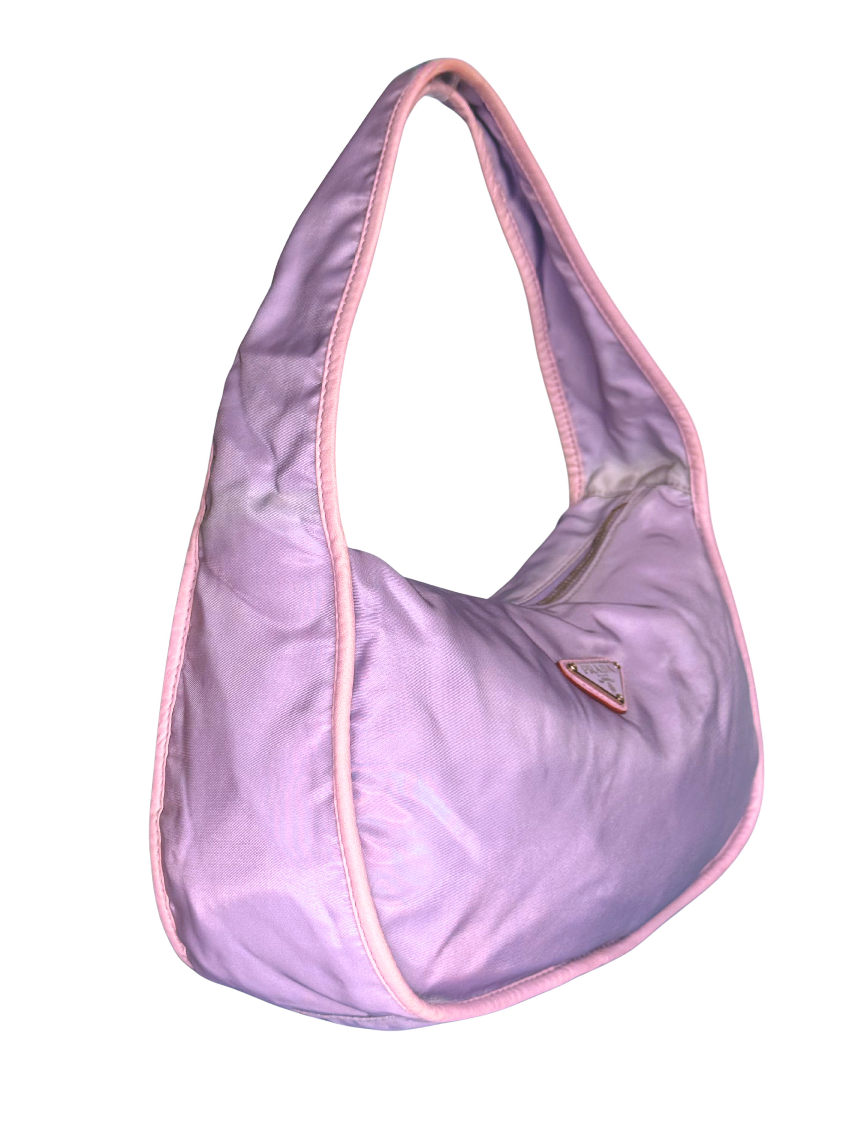 Prada re edition 2000 nylon shoulder bag in purple/pink
